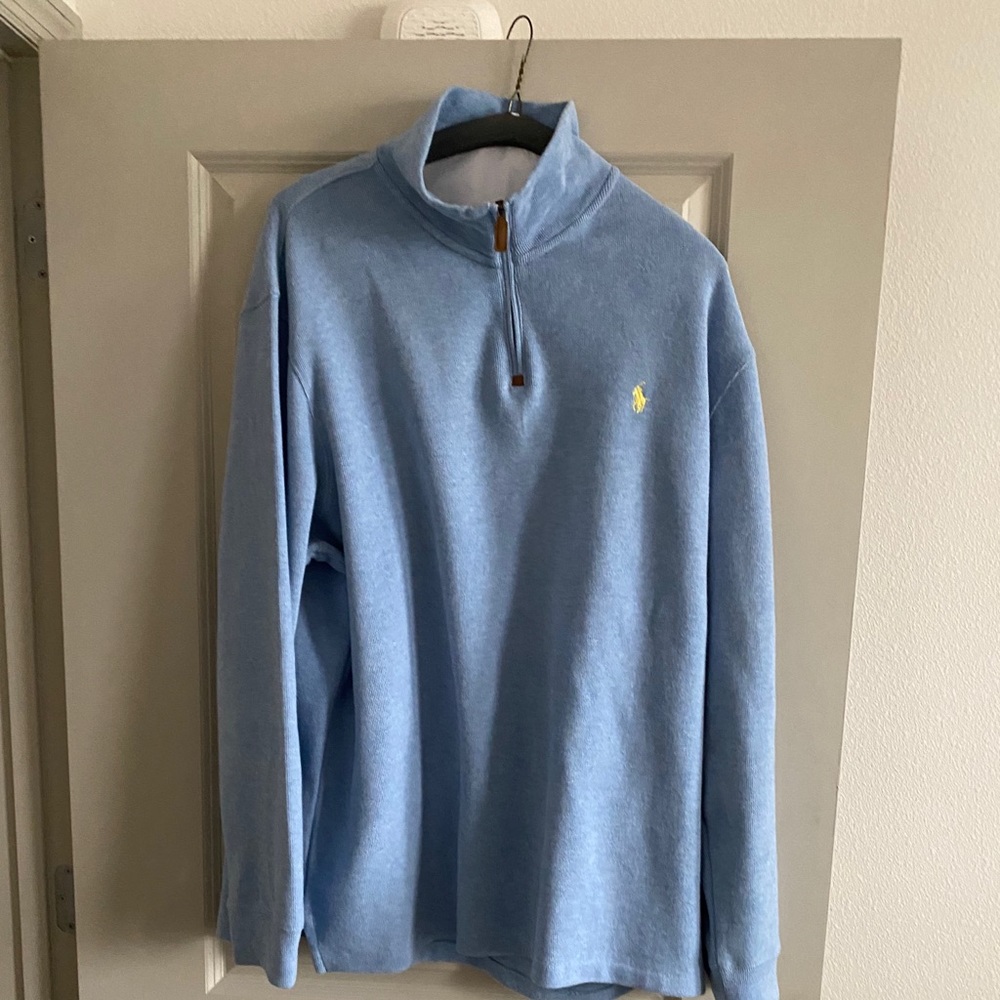 Men’s polo sweatshirt